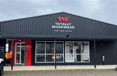Totally Workwear Victor Harbor .